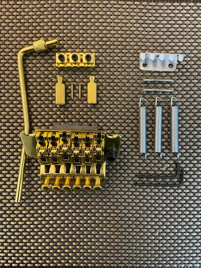 Floyd Rose Tremolo Bridge (New) in Guitars in City of Toronto - Image 3