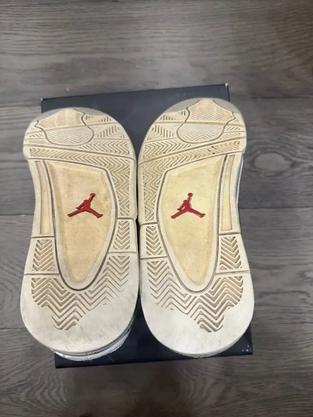 Jordan 4 Oreo in Men's Shoes in City of Toronto - Image 8