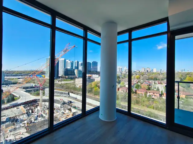 Modern 2+Den Condo for Rent | Bayview Village | Steps to Subway in Long Term Rentals in City of Toronto - Image 4