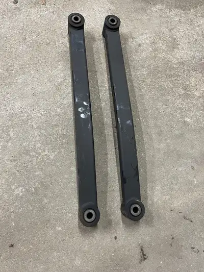Came off of a 2023 JL Wrangler with 30k. Good shape.