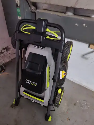 Je parle français aussi. - Ryobi 40V HP BRUSHLESS 20" PUSH MOWER 2023 $520 - Frame 59,5*40 inches $2...