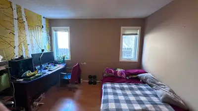One room available for rent on the main floor in a shared space in Lakeshore Crt. Rent is $750 inclu...