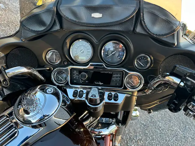Harley Davidson Elctra Glide Ultra Limited in Touring in Ottawa - Image 9