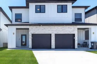 Townhouse for Rent – $2,250/month – Transcona (Canterbury Crossing) Beautiful and well-maintained 3-...