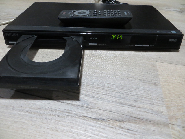 Philips DVP3982 DVD Player w/HDMI in General Electronics in St. Catharines - Image 3