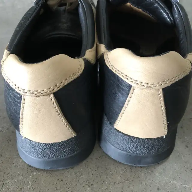Born Orthopedic leather size 6 to 6.5 in Women's - Shoes in Calgary - Image 3