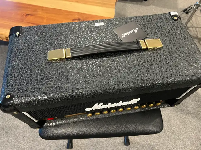 Marshall JCM900 Studio in Amps & Pedals in Ottawa - Image 3