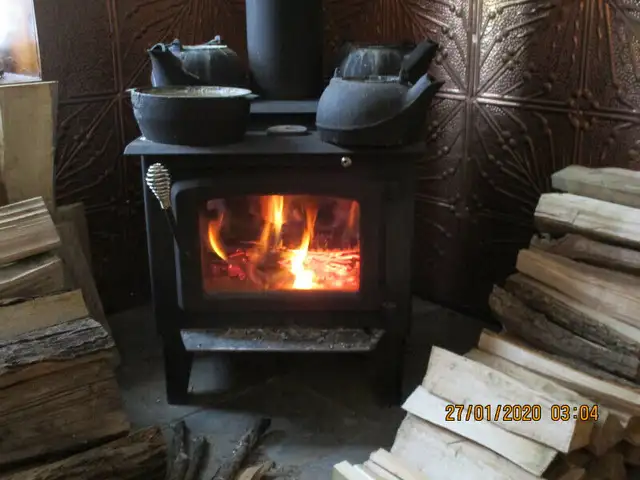 Good Used Wood Stoves / Woodstoves. H. in Fireplace & Firewood in Hamilton - Image 6