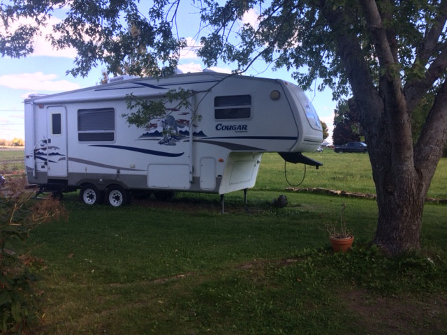 Keystone Cougar RV. 2005. Great Condition. Great Price. in Travel Trailers & Campers in Kingston