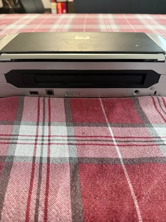 HP Deskjet Portable Printer in Printers, Scanners & Fax in Owen Sound - Image 4