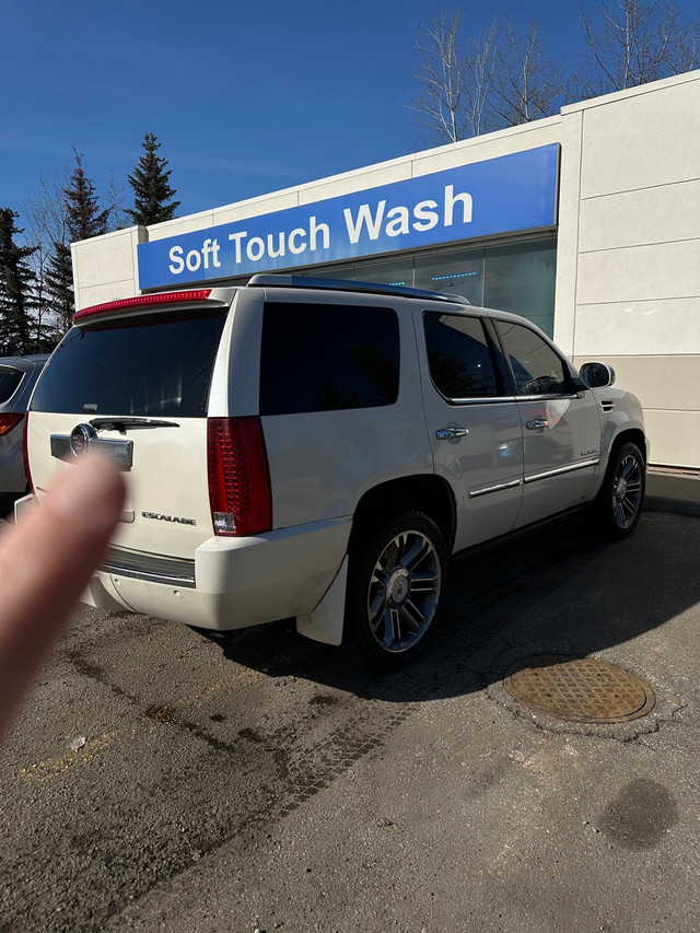 Cadillac Escalade in Cars & Trucks in Edmonton - Image 3