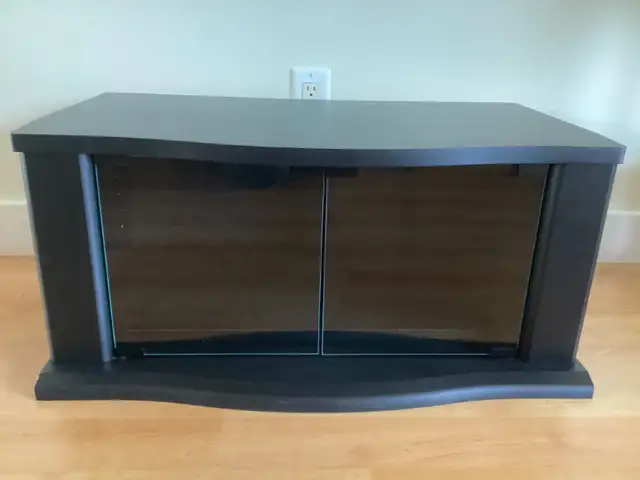 TV/Component Stand in TV Tables & Entertainment Units in Campbell River - Image 2