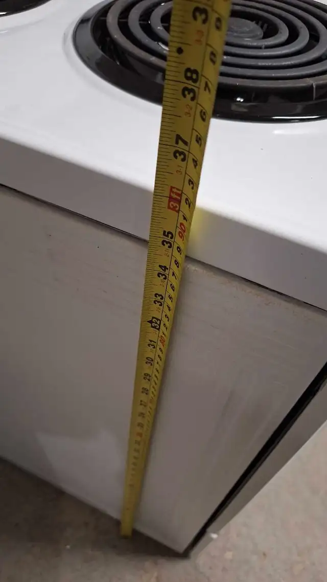 30"Whirlpool Electric stove in Other in Mississauga / Peel Region - Image 9