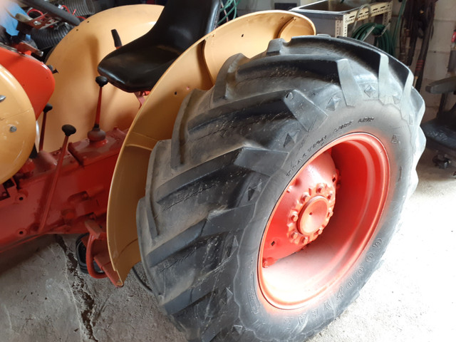 Case Tractor Model 311-B2 (Gas) Or Best Offer in Farming Equipment in St. Catharines - Image 4