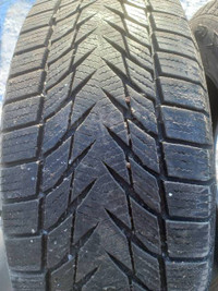2 x 225/45/17 JOYROAD winter rx808 WINTER tires 85 % tread left