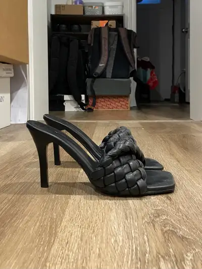 Women’s Heels, View more