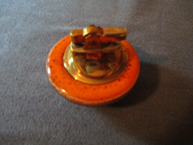 VINTAGE TABLE LIGHTER-JAPAN-CERAMIC HOLDER-EVANGELINE? RARE! dans Art et objets de collection  à Laval/Rive Nord - Image 2