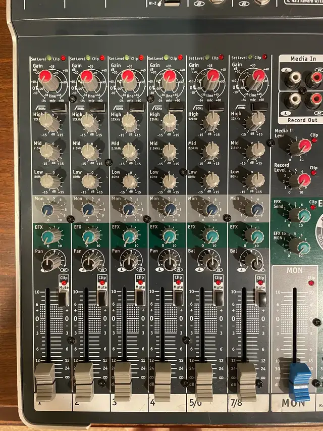 CHECK OUT THIS GREAT YORKVILLE PGM8 MIXER  in Performance & DJ Equipment in Oshawa / Durham Region - Image 3