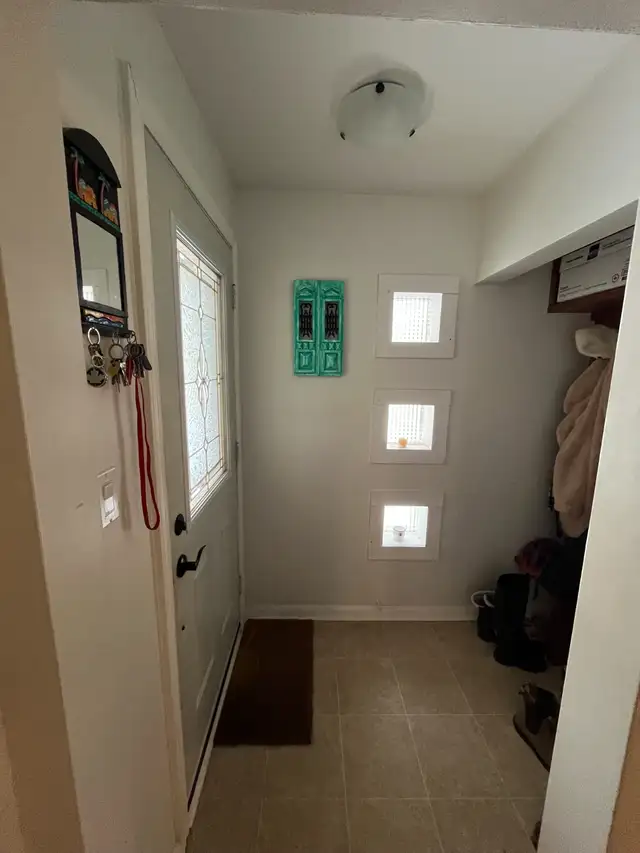 Room for Rent – $800/month | Friendly, Respectful Home in Short Term Rentals in Peterborough - Image 12