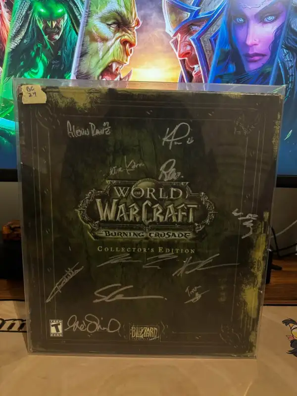 Signed Burning Crusade World of Warcraft Collector Edition in Arts & Collectibles in City of Toronto - Image 4