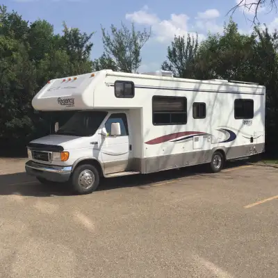 E 450 v10 , A1 condition, Canadian made , new awning , new tv , new b/u camera , new Bluetooth radio...
