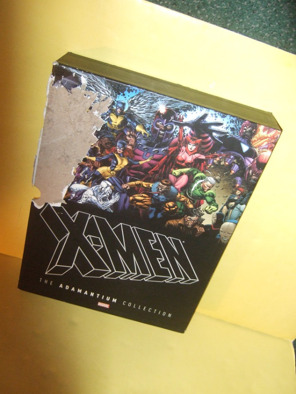 X-Men The ADAMANTIUM COLLECTION huge collection HUGE book in Comics & Graphic Novels in Oakville / Halton Region - Image 3