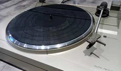 Vintage Dual stereo turntable. Fully working., View more