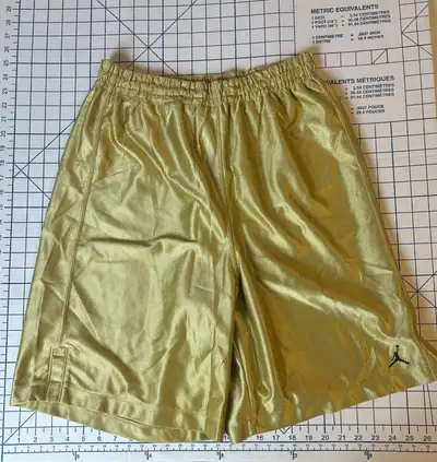 Men’s Air Jordan Metallic Gold Basketball Shorts, size large, View more