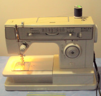 Singer Merrit 8734, Sewing Machine, Lots of Features, W/Case