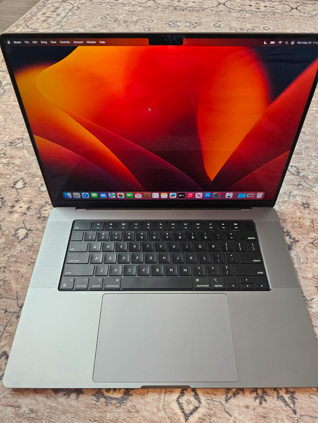 16 Inches MacBook Pro M2 Max 32 GB RAM 1 TB Storage in Laptops in City of Toronto
