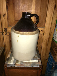 Vintage Toronto Pottery & Co. 1 gallon stoneware whiskey jug