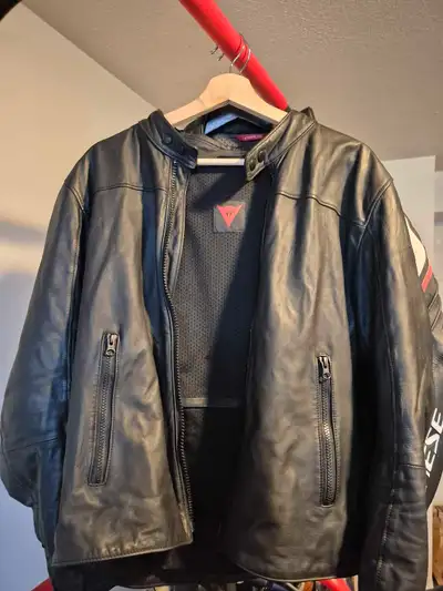 Selling a Dainese leather jacket size 48. In great condition. Asking for 300 OBO.