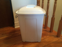 DIAPER PAIL WITH LID WHITE PLASTIC DEODOURIZER HOLDER