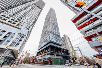 1 Bedroom unfurnished available in 2 Bed 1 Bath Condo for $1500/month all inclusive (electricity, he...