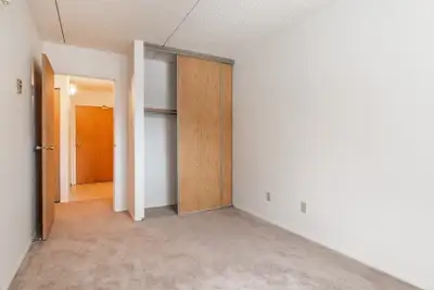 Room for Rent - Pembina