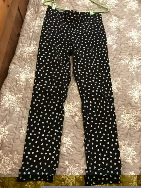 Woman's Pants, Capris, office clothes in Women's - Bottoms in Barrie - Image 3