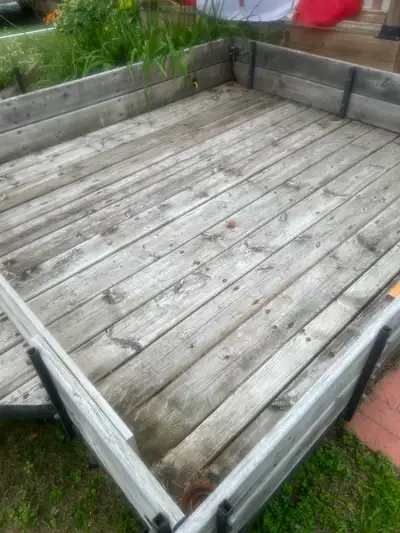 Looking for an enclosed trailer, can trade and add cash. 4x6 5x8 5x10