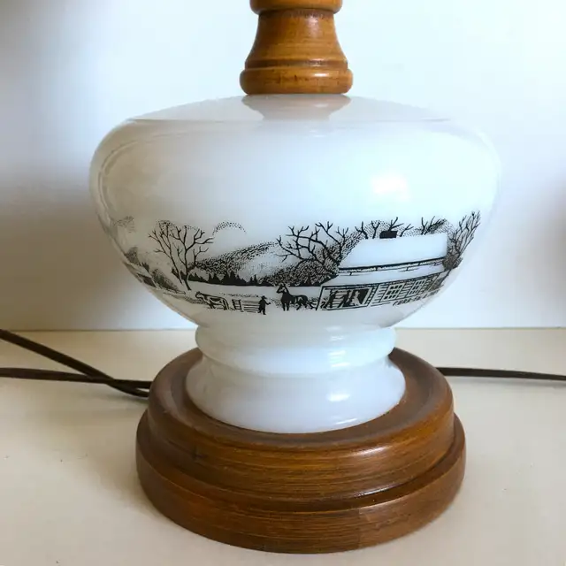 Vintage Currier & Ives Milk Glass And Wood 18" Tall Table Lamps in Indoor Lighting & Fans in Markham / York Region - Image 6
