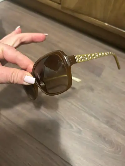 Fendi women’s sunglasses brown cat eye, View more
