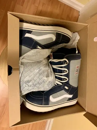 NEW Vans Hi-Standard OG Snowboard Boots Size 9, View more