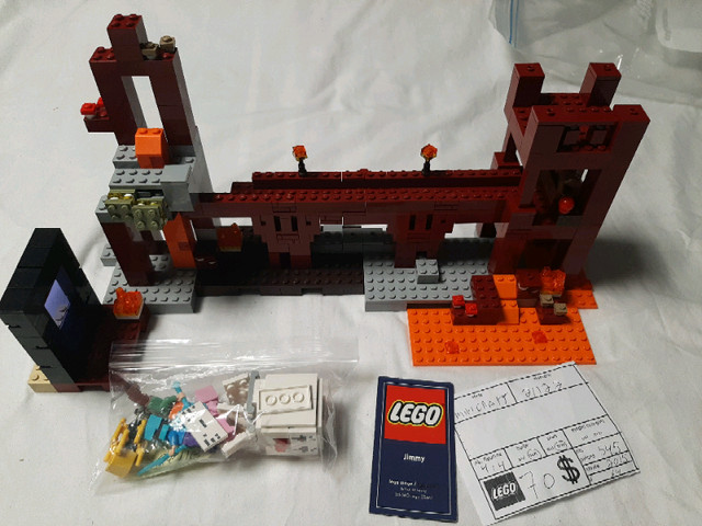 Lego mincraft 21122 dans Jouets et jeux  à Saguenay