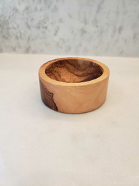 Brand new Berard Olive Wood Pinch Bowl for salt and spices