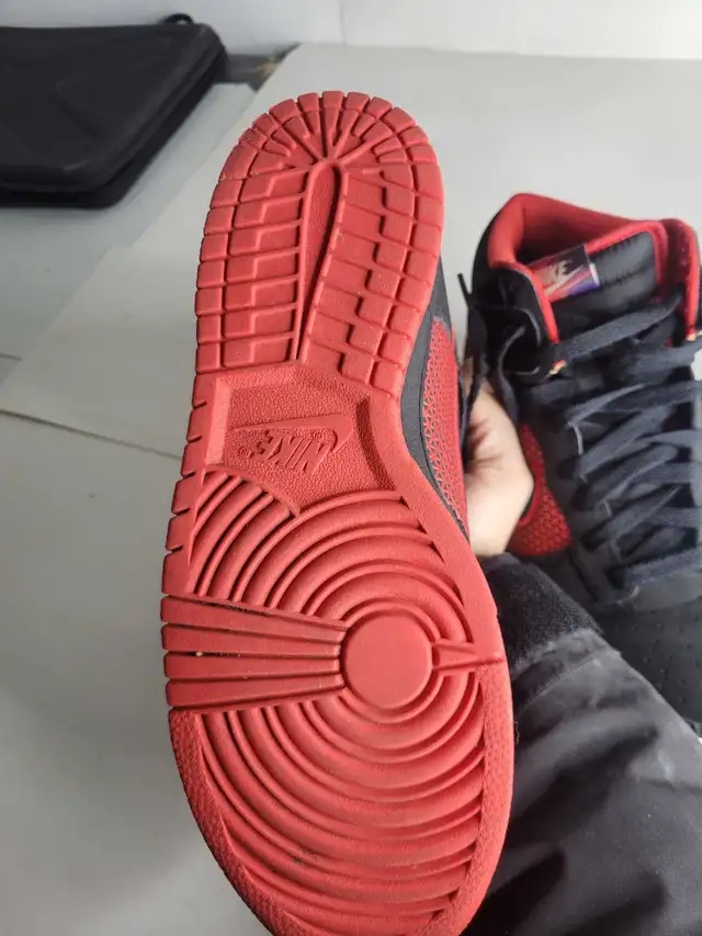 Nike Dunk Hig Retro Black Red Bred Men Size 8.5 Shoes 317982-055 in Men's Shoes in Oakville / Halton Region - Image 11