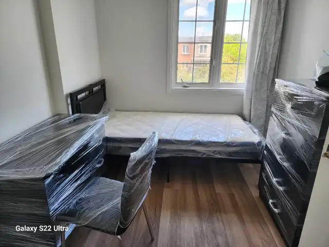 Room rent near York University  in Room Rentals & Roommates in City of Toronto - Image 5