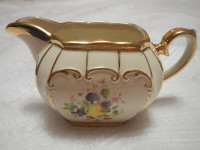 Sadler cube shape creamer with gold pattern, apple and berries