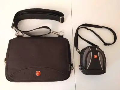 Duo " SWISS GEAR ": Étui pour tablette + petit sac, View more