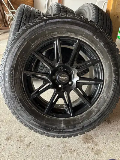 Yokohama Ice Guard IG51V Snow Tires 245/65R17. This Stud-less Ice and Snow winter tire is specifical...