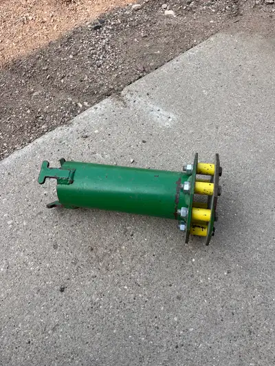Feed accelerator reversing tool kit for John Deere STS/S Series combines, which easily unplugs the f...