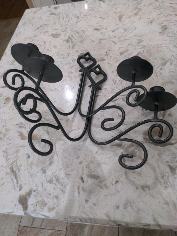 2 black metal candle holders in Home Décor & Accents in City of Toronto - Image 2