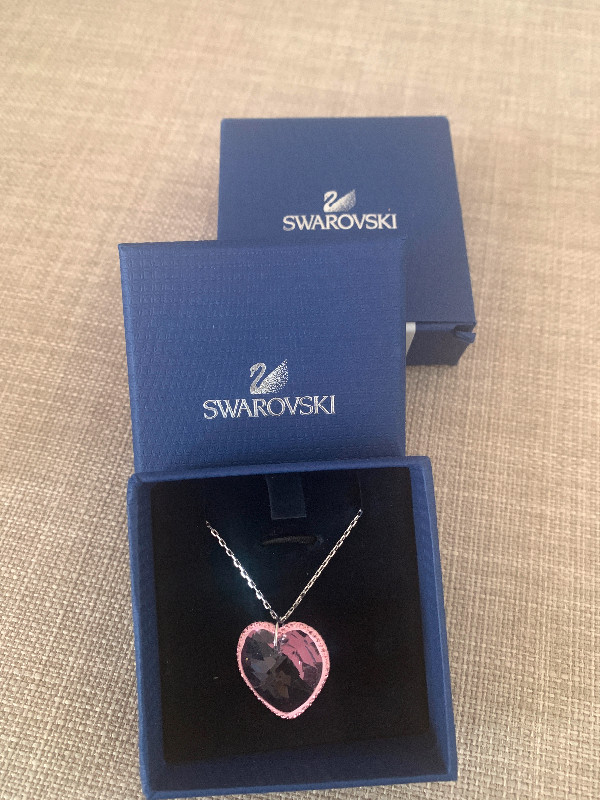 Swarovski Crystal Heart Pendant Necklace-Brand New, Valentine’s in Jewellery & Watches in Ottawa